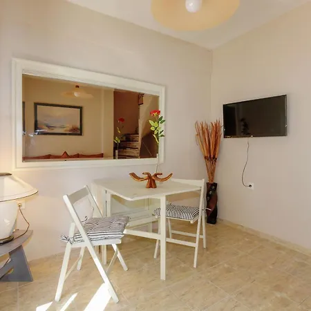 Дом отдыха Varveri's House *