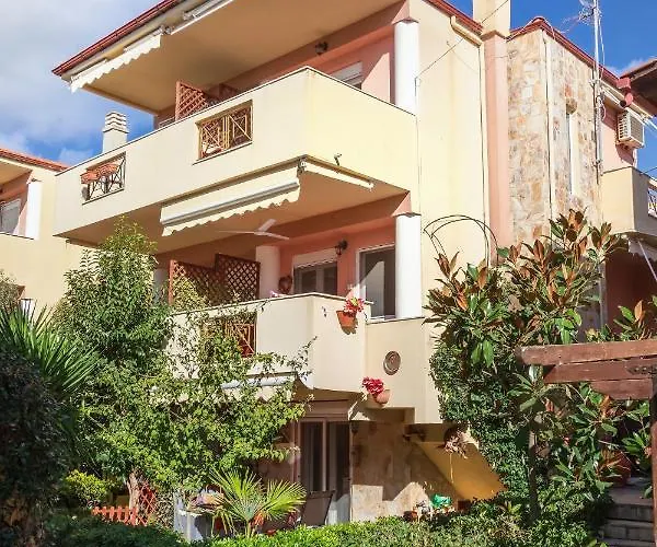 度假居 Varveri's House 尼基季